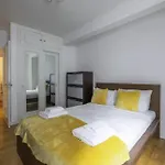 Capital Two Bedroom Apartment Sloane Avenue